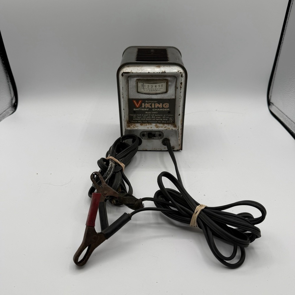 Vintage Schauer Viking Battery Charger Model VA612 6 and 12 Volt - Tested Works